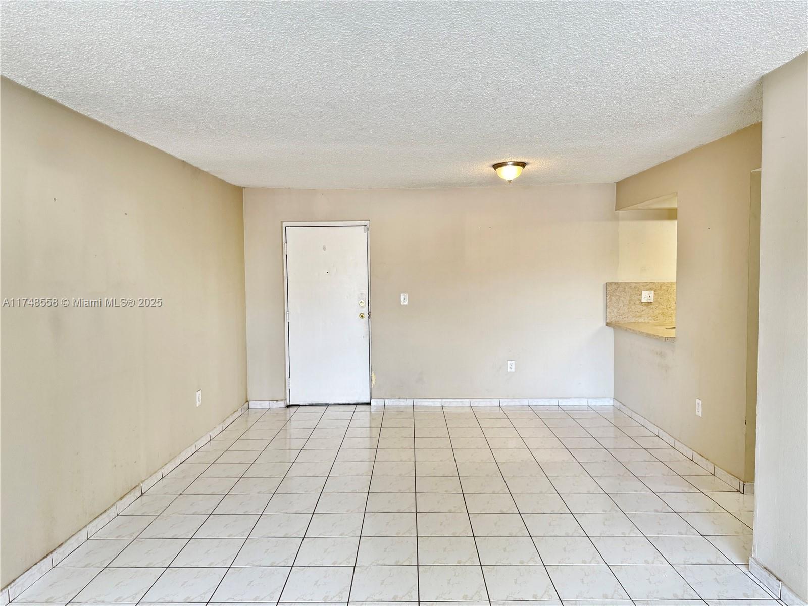Tamiami Miami, FL 33184 - Photo 9 of 27 a view of an empty room
