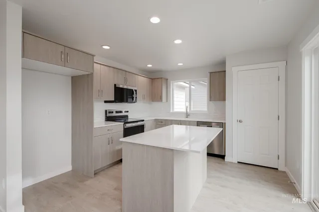 $434,990 | 18404 North Sweet William Avenue, Nampa, ID 83687