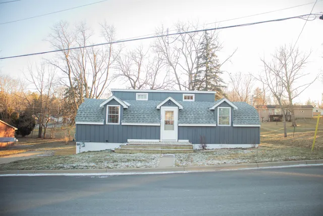 $130,000 | 128 West Estey Street, Shullsburg, WI 53586