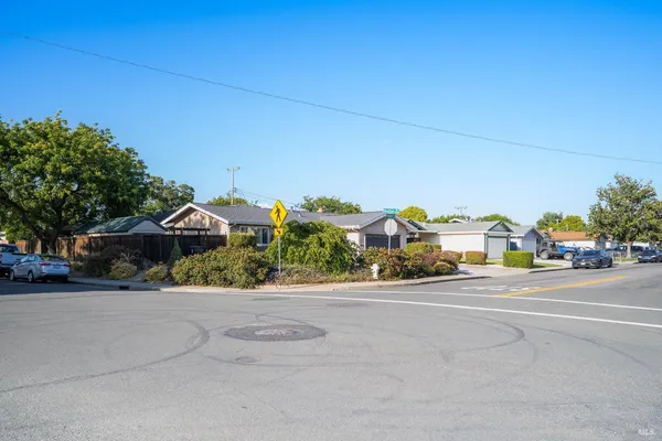 $559,000 | 292 Begonia Boulevard, Fairfield, CA 94533