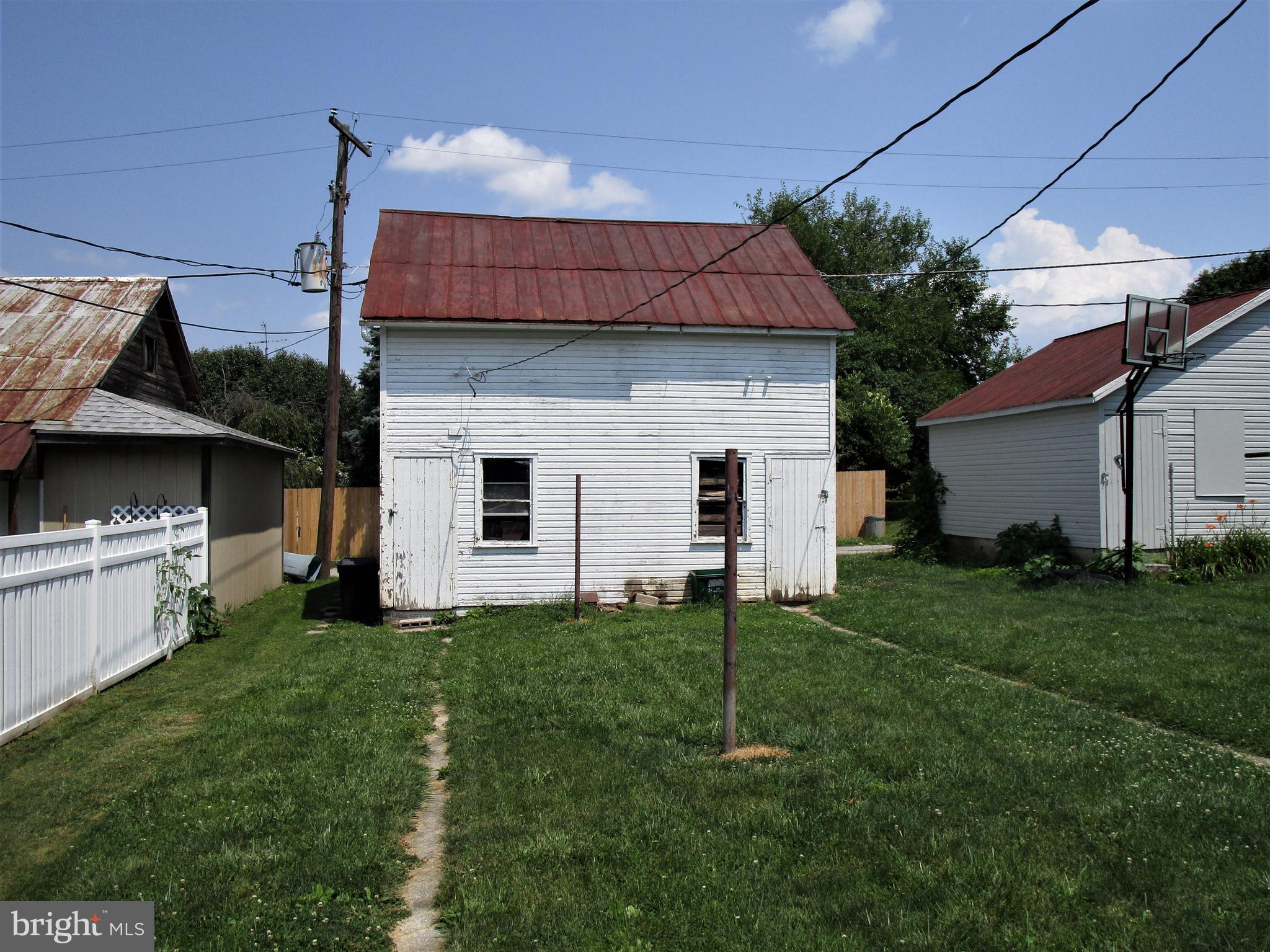 469 High Street Hanover, PA 17331 - Photo 4 of 25 Gallery Image 4