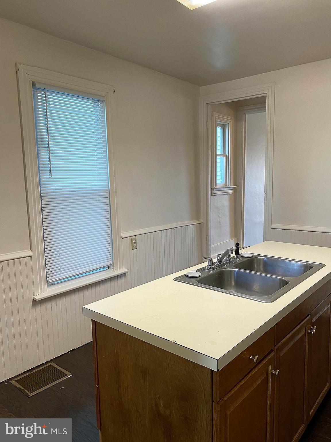 469 High Street Hanover, PA 17331 - Photo 7 of 25 Gallery Image 7