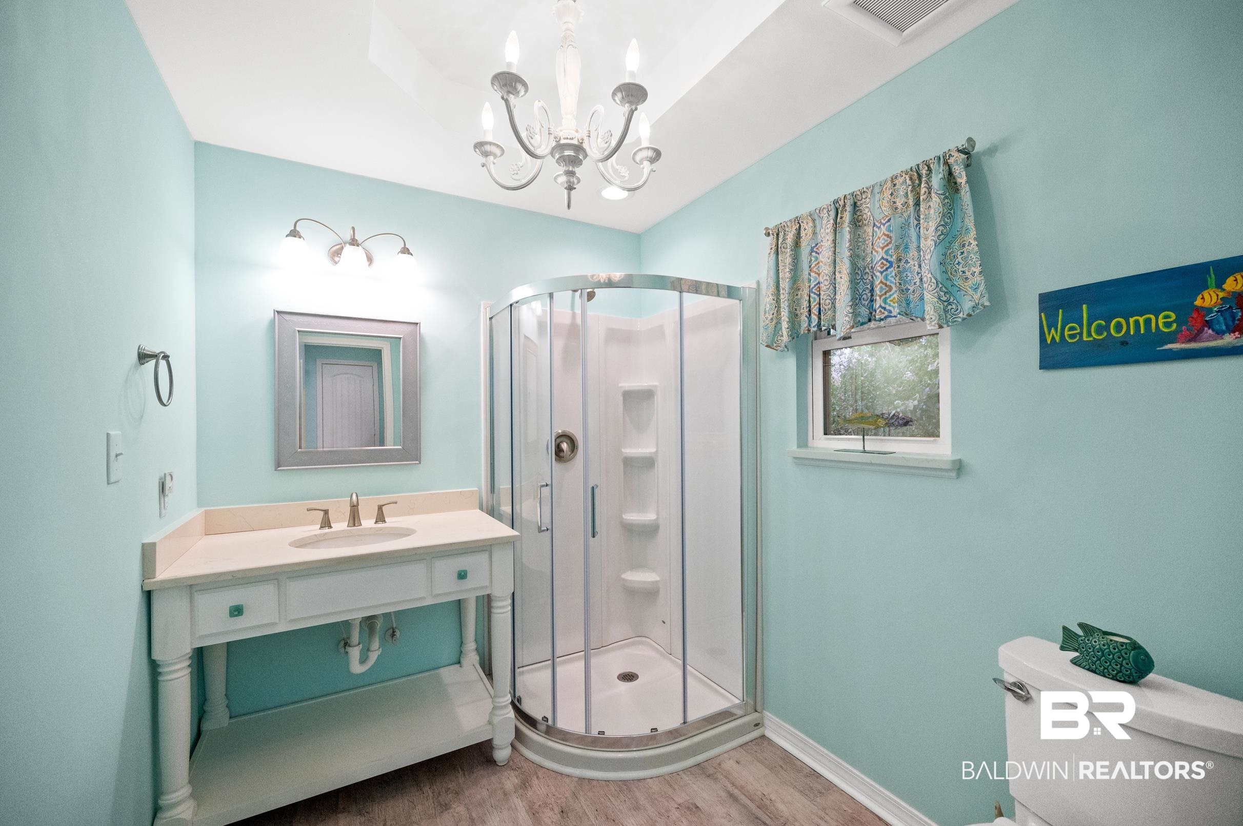 9370 Neumann Drive Elberta, AL 36530 - Photo 36 of 47 Cottage Bathroom