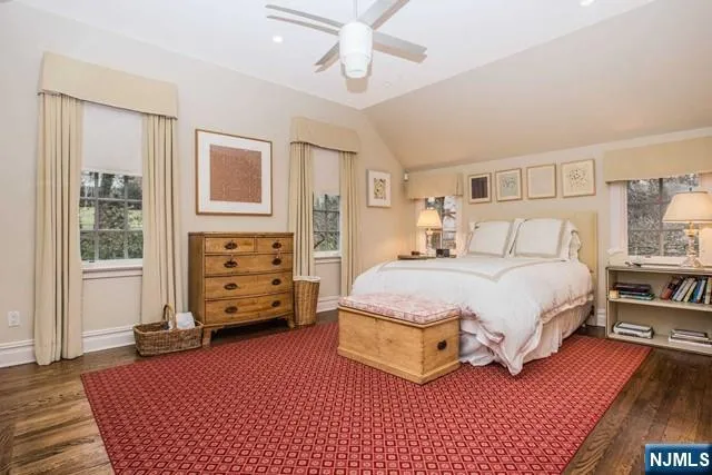 $1,699,000 | 10 Orchard Place, Tenafly, NJ 07670