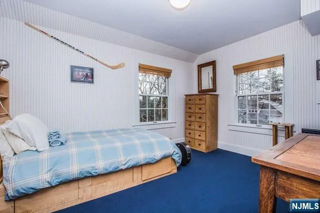 $1,699,000 | 10 Orchard Place, Tenafly, NJ 07670