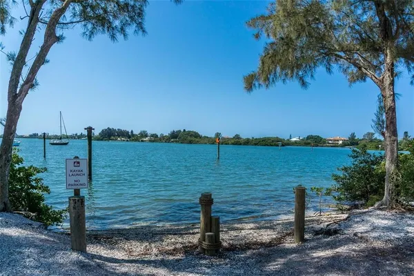 a view of a terrace with sitting area