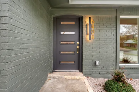 a view of front door of house