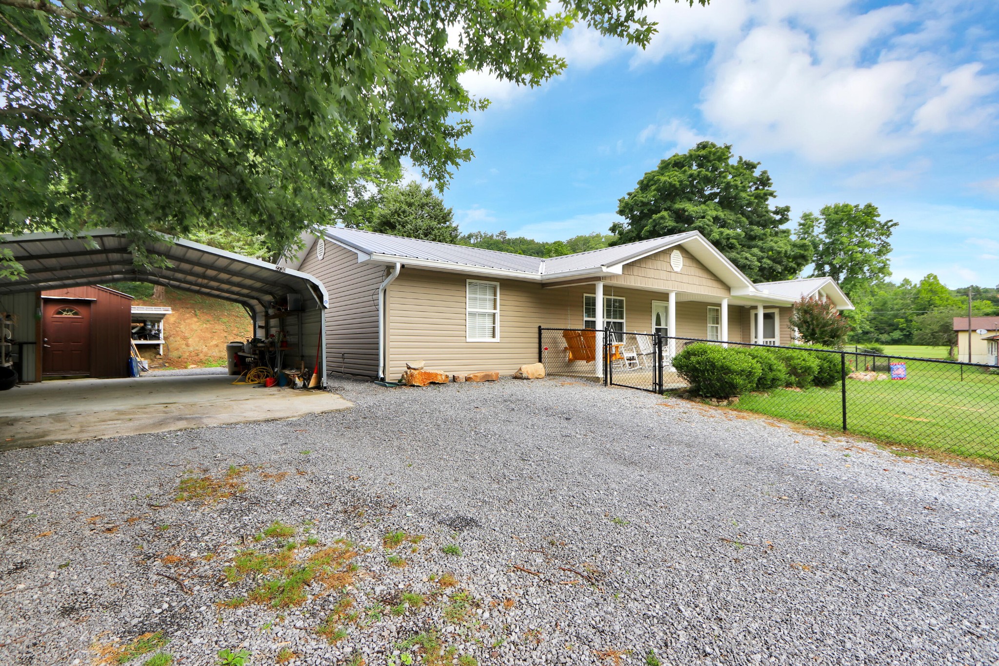 2730 Goose Gap Road Sevierville, TN 37876 - Photo 2 of 25