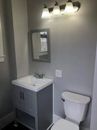 $3,075 | 44 Cushing Street, Unit 2, Dover, NH 03820