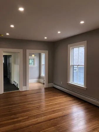 $3,075 | 44 Cushing Street, Unit 2, Dover, NH 03820