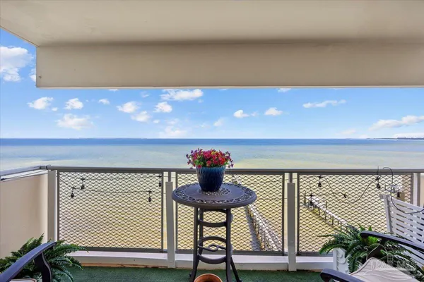 $294,000 | 825 Bayshore Drive, Unit 701, Pensacola, FL 32507