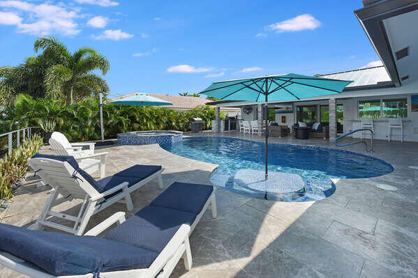 839 Enfield Street Boca Raton, FL 33487 - Photo 23 of 36 a view of a backyard with sitting area