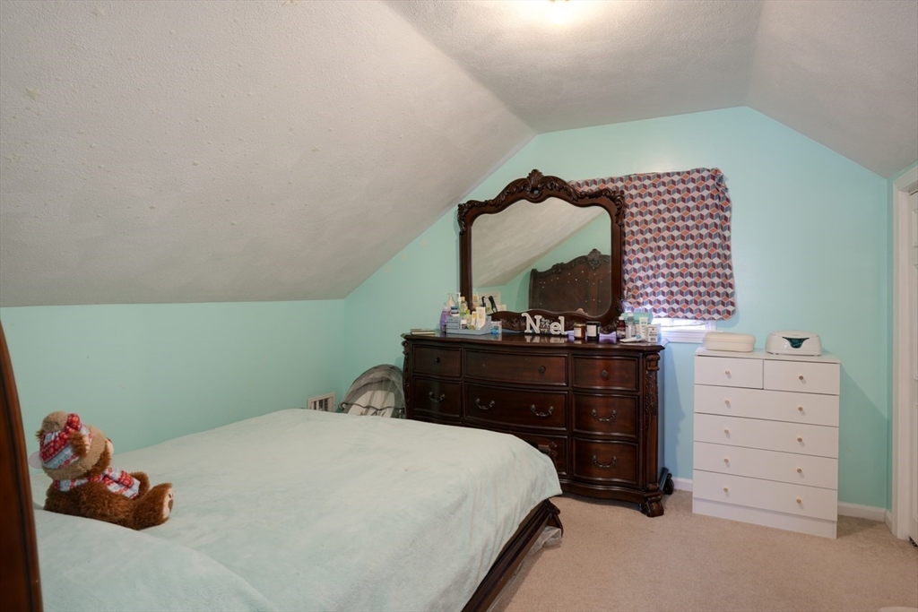 12 Pine Street Rehoboth, MA 02769 - Photo 20 of 35