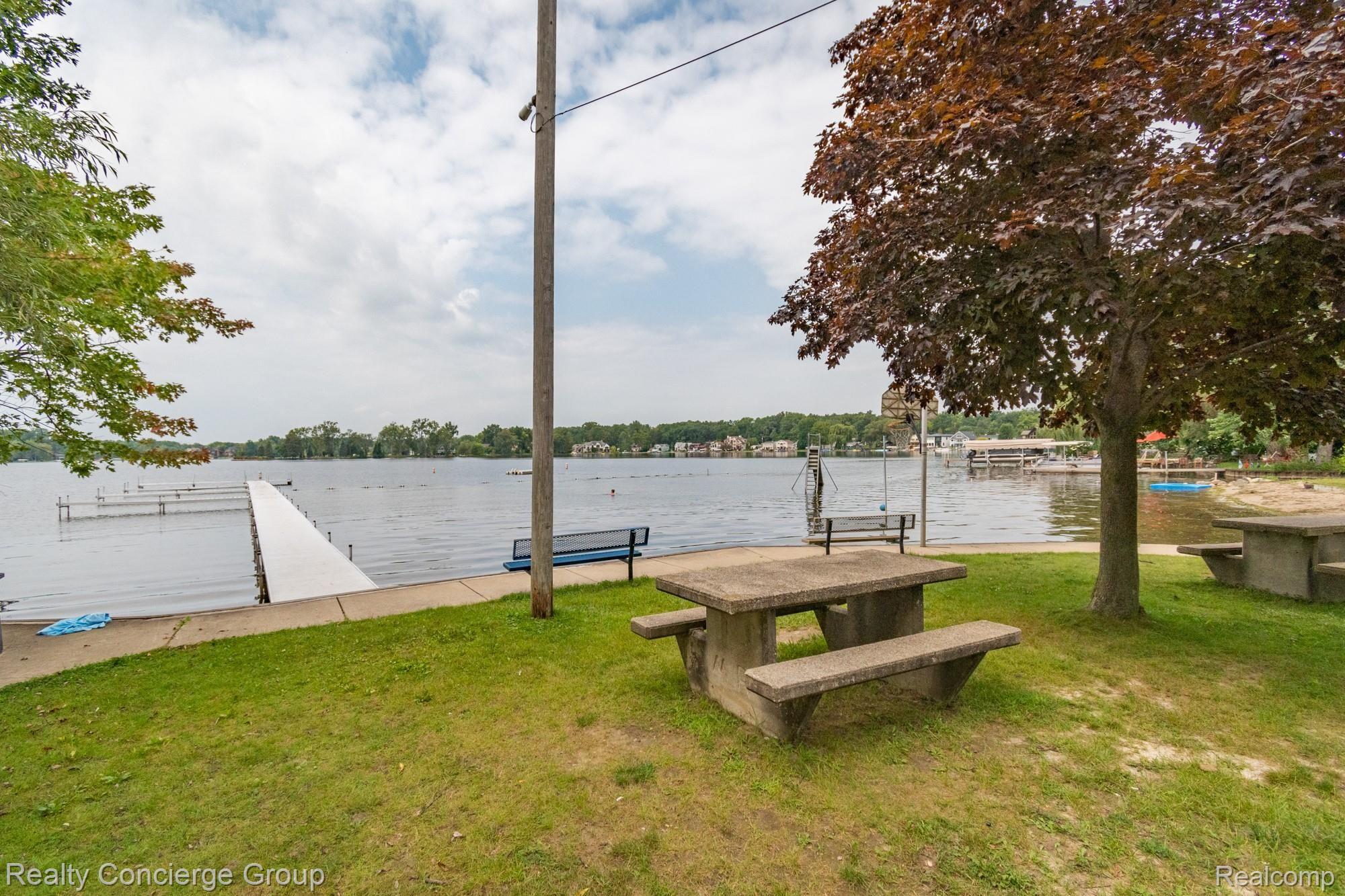 289 Ruppert Street Commerce Township, MI 48382 - Photo 33 of 36 Ruppert-137.jpg