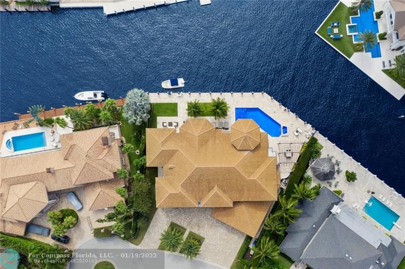 91 Compass Lane Fort Lauderdale, FL 33308 - Photo 36 of 59 an aerial view of houses with yard