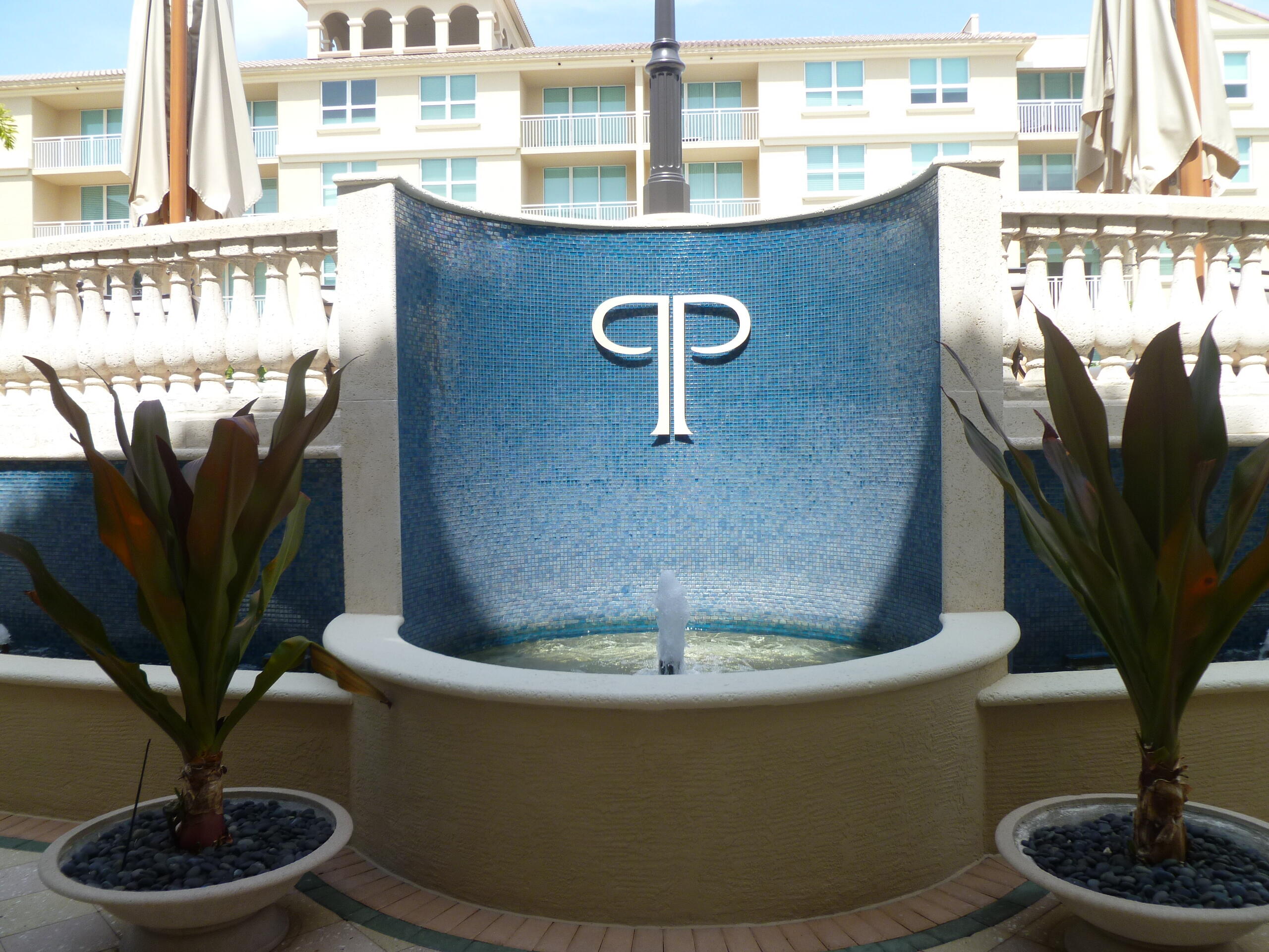 99 Southeast Mizner Boulevard, Unit 726 Boca Raton, FL 33432 - Photo 22 of 38 Pool Entry