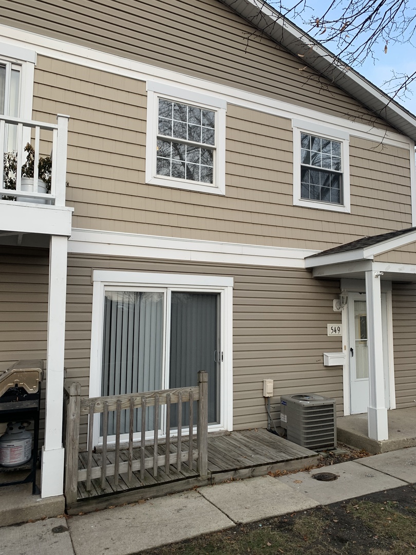 549 Pam Court Wheeling, IL 60090 - Photo 13 of 15
