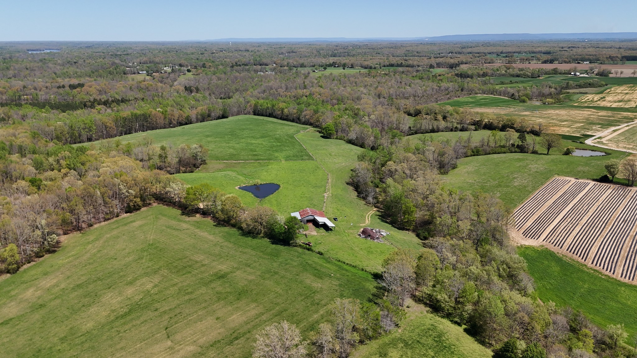 0 Neal Road Belvidere, TN 37306 - Photo 39 of 58 an aerial view of a house with a yard