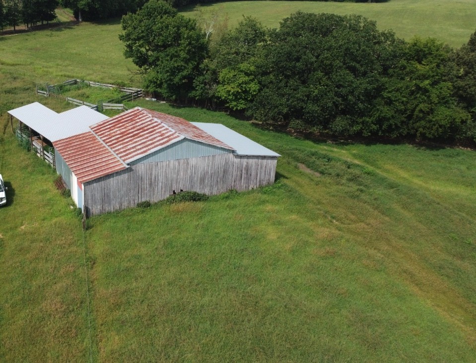 0 Neal Road Belvidere, TN 37306 - Photo 5 of 58 a view of a backyard with a garden