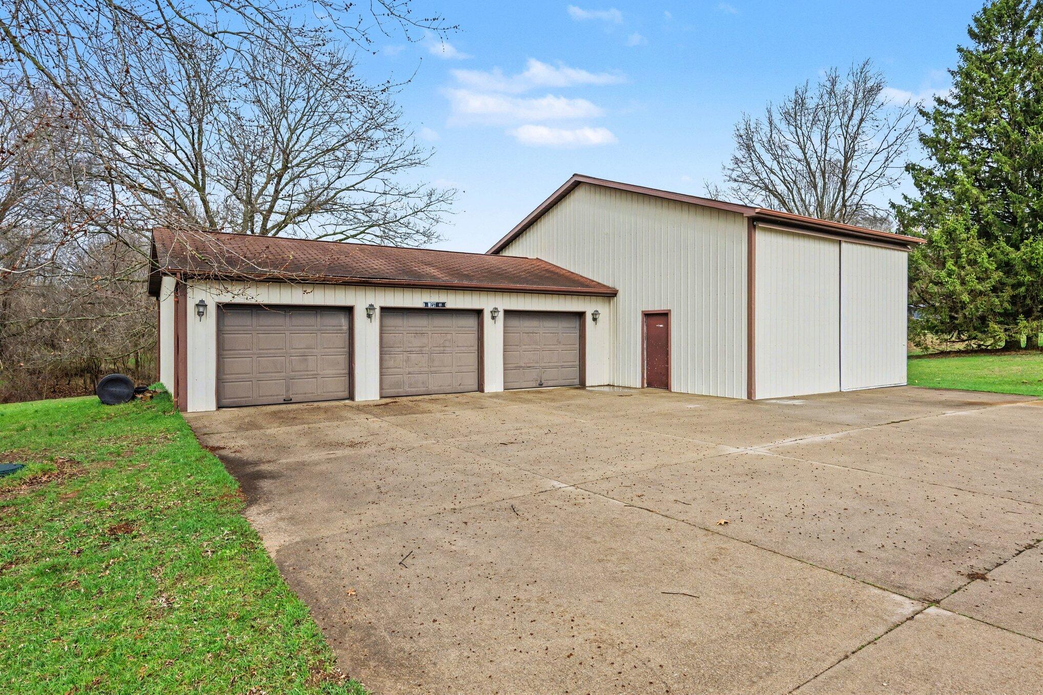 1216 10th Street Martin, MI 49070 - Photo 19 of 38 005_file_9253