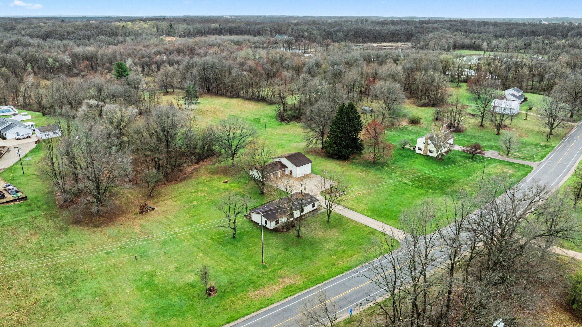 1216 10th Street Martin, MI 49070 - Photo 33 of 38 031_file_5867