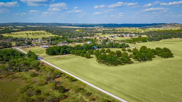 $1,295,000 | 95 Loma Lane, Fredericksburg, TX 78624