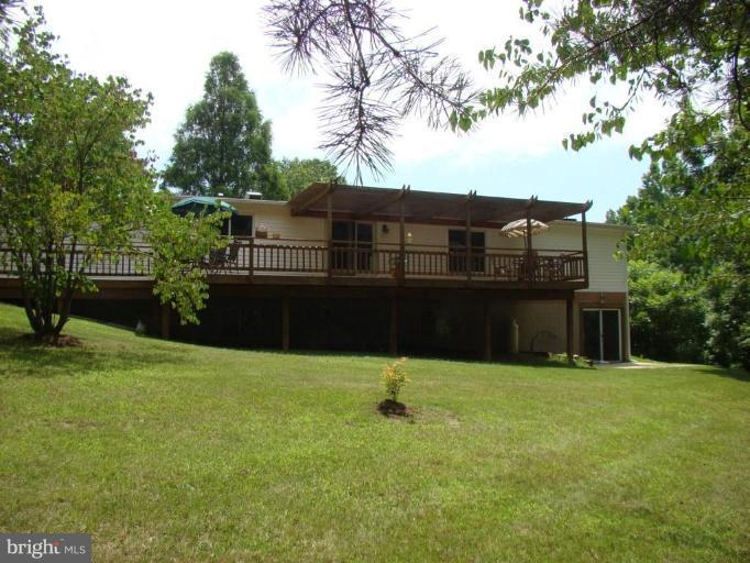 1995 Kings Landing Road Huntingtown, MD 20639 - Photo 5 of 12 Back yard