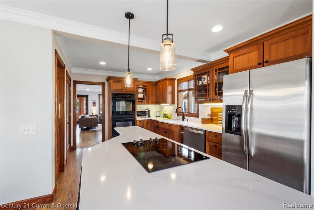 129 Base Line Road Northville, MI 48167 - Photo 17 of 46