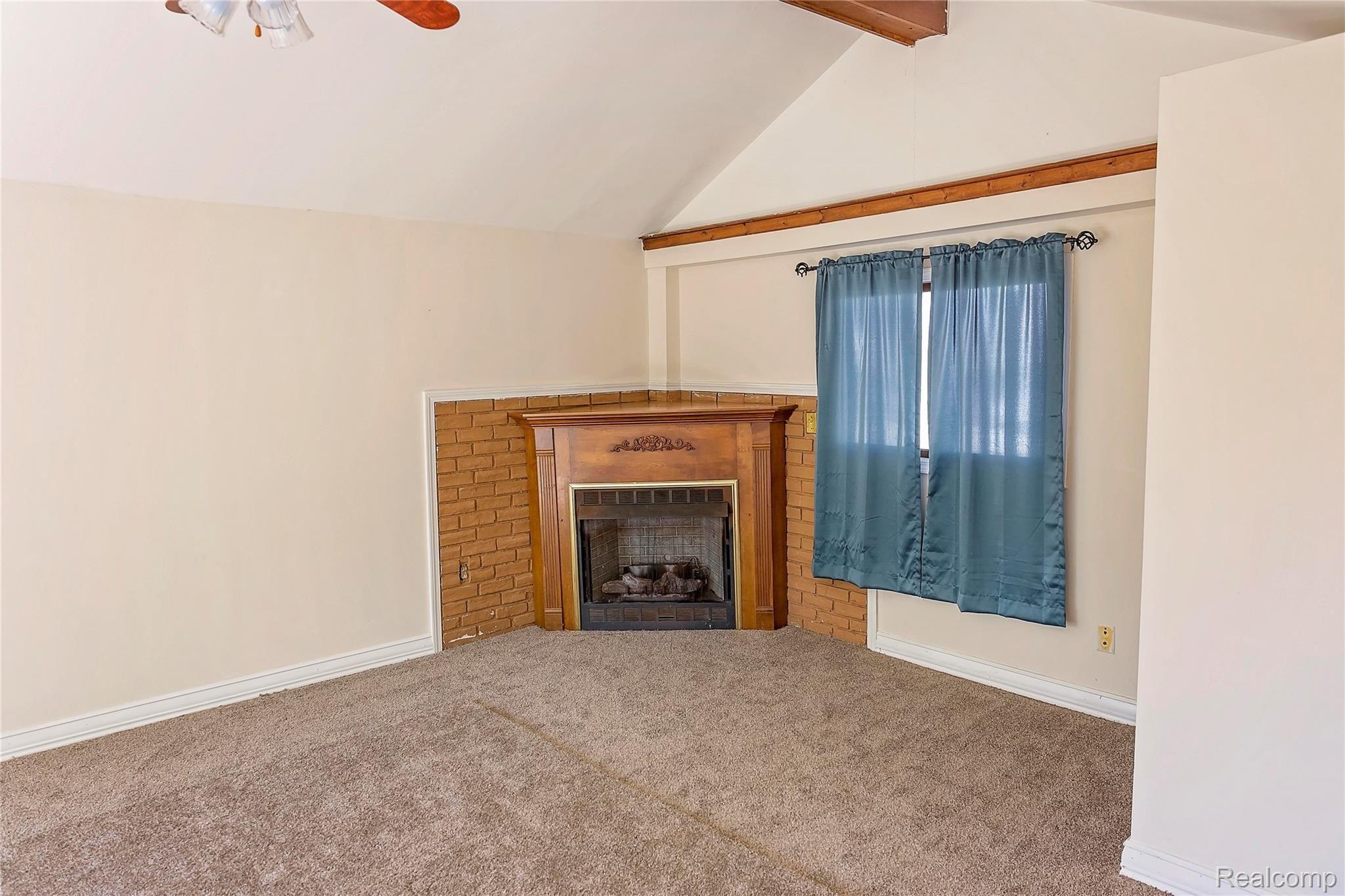 803 Fowler Street Howell, MI 48843 - Photo 13 of 36 IMG_6522.jpg