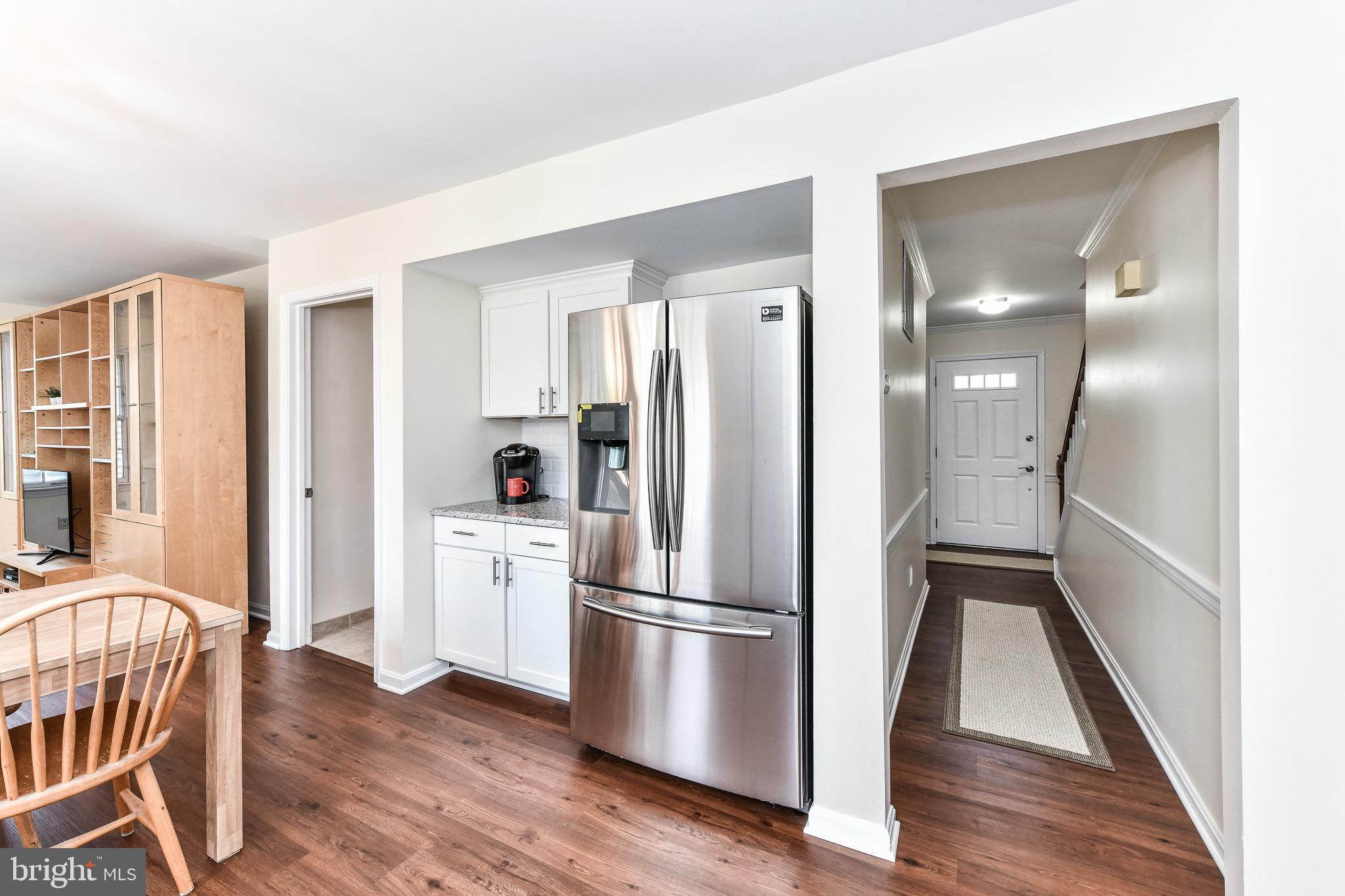 1646 Stowe Road Reston, VA 20194 - Photo 12 of 32 Kitchen is the center of it all!