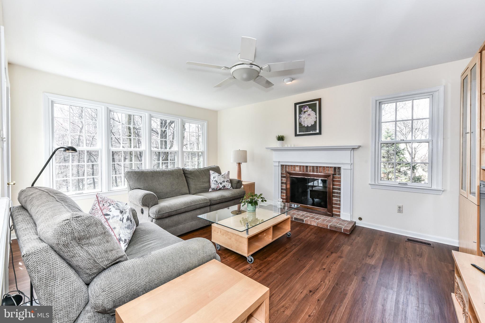 1646 Stowe Road Reston, VA 20194 - Photo 13 of 32 Large family room with gas fireplace.