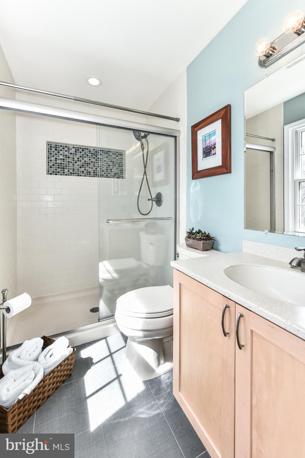 1646 Stowe Road Reston, VA 20194 - Photo 18 of 32 Master bedroom bath is updated!