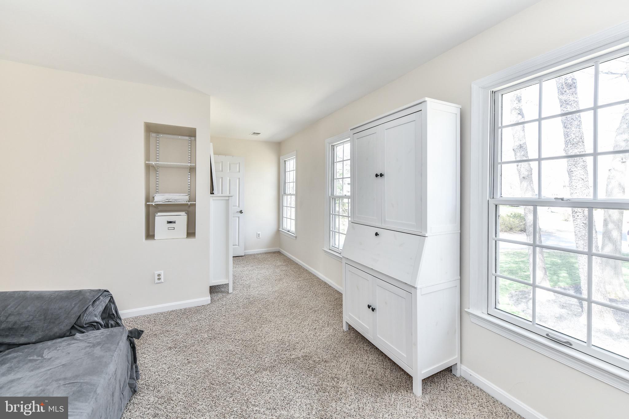 1646 Stowe Road Reston, VA 20194 - Photo 20 of 32 Bonus room has lots of natural light
