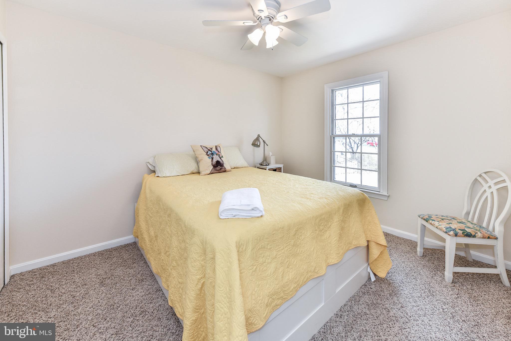 1646 Stowe Road Reston, VA 20194 - Photo 21 of 32 Spare bedroom is large and bright