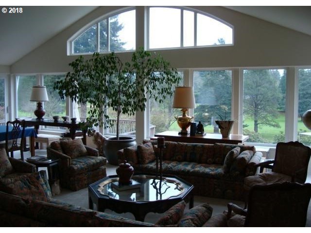 6320 Southwest Scholls Ferry Road Portland, OR 97225 - Photo 2 of 13 Gallery Image 2