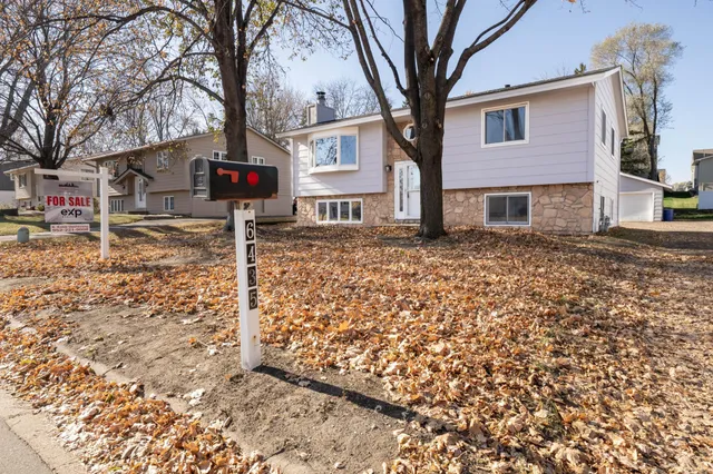 $350,000 | 6435 Dawn Way, Inver Grove Heights, MN 55076