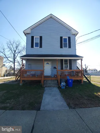 $1,800 | 41 Carpenter Street, Unit 2, Woodbury, NJ 08096