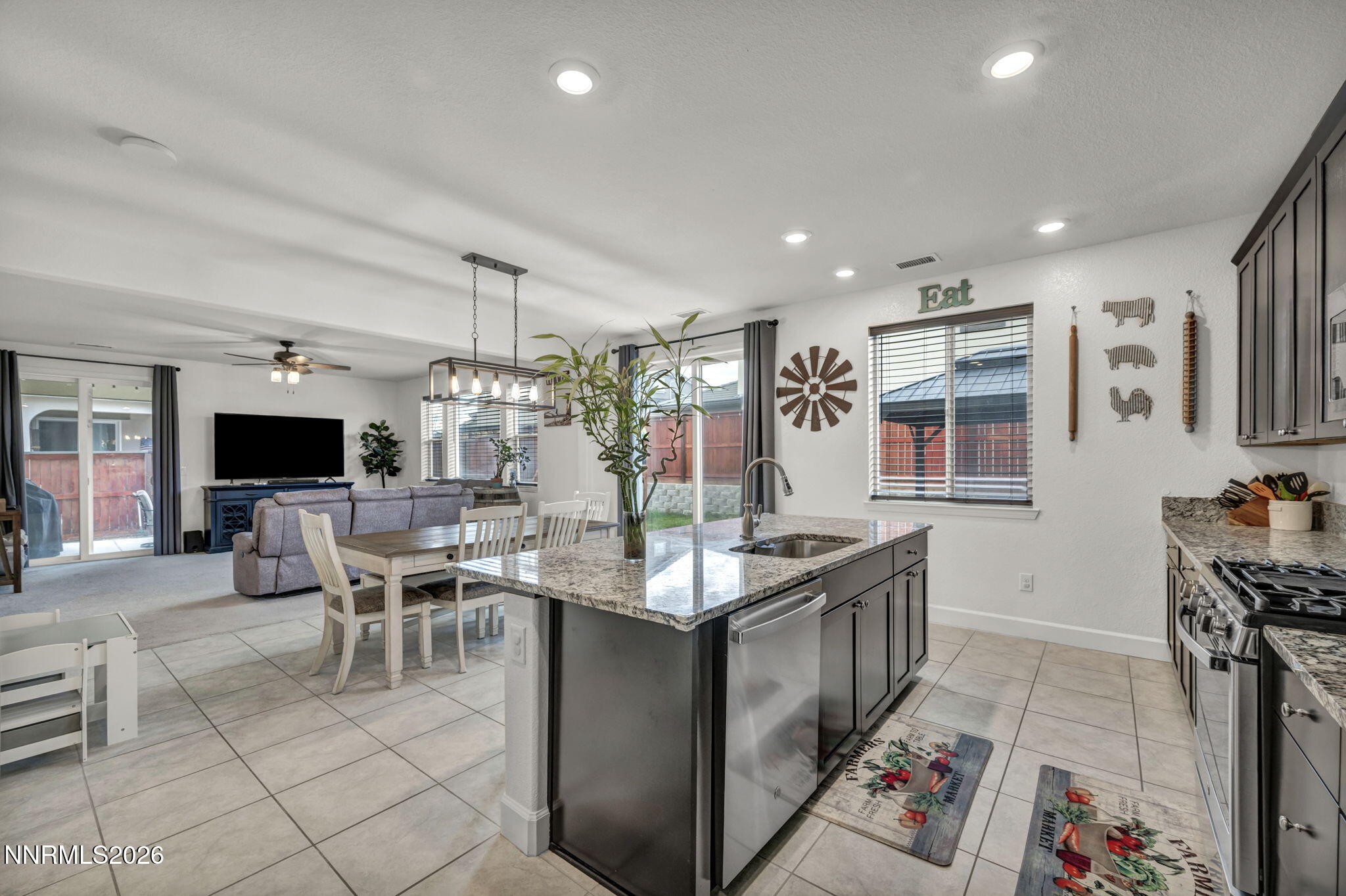 6185 Red Stable Road Sparks, NV 89436 - Photo 13 of 63 46-web-or-mls-6185-red-stable-rd