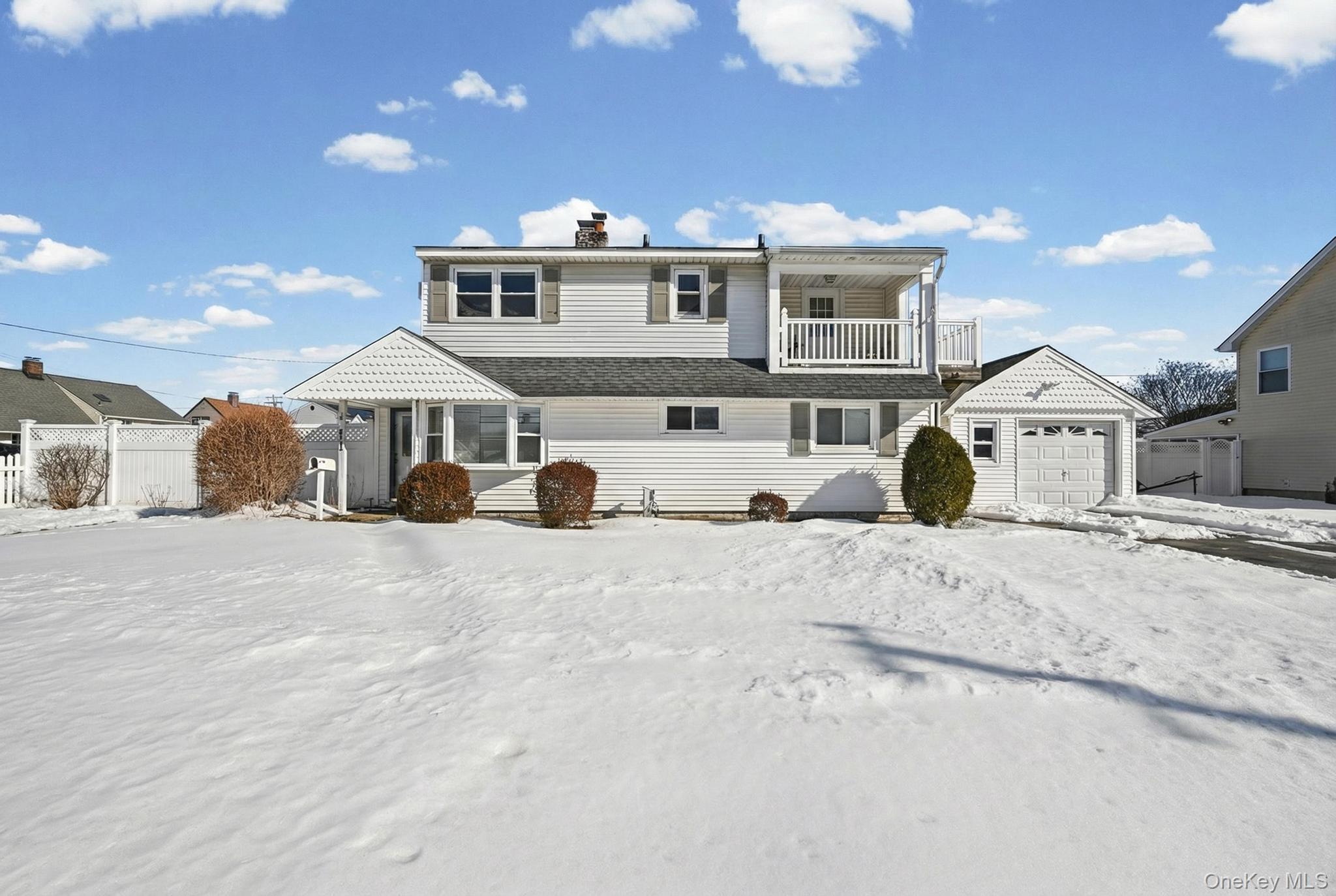 190 Meridian Road Levittown, NY 11756 - Photo 1 of 23