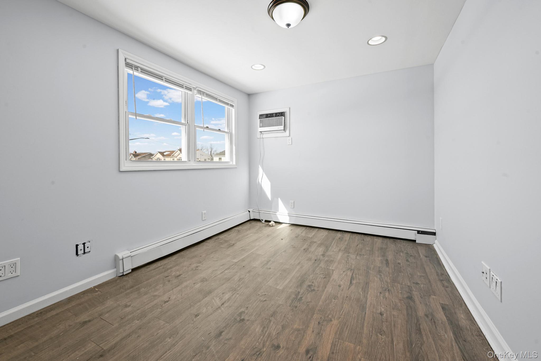 190 Meridian Road Levittown, NY 11756 - Photo 17 of 23