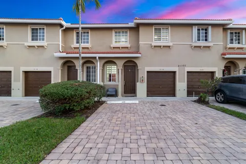 $429,999 | 21105 Northwest 14th Place, Unit 4, Miami Gardens, FL 33169