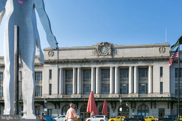 a view of walk in closet