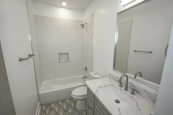 $2,750 | 3738 Bruxelles Street, Unit 3738, New Orleans, LA 70122