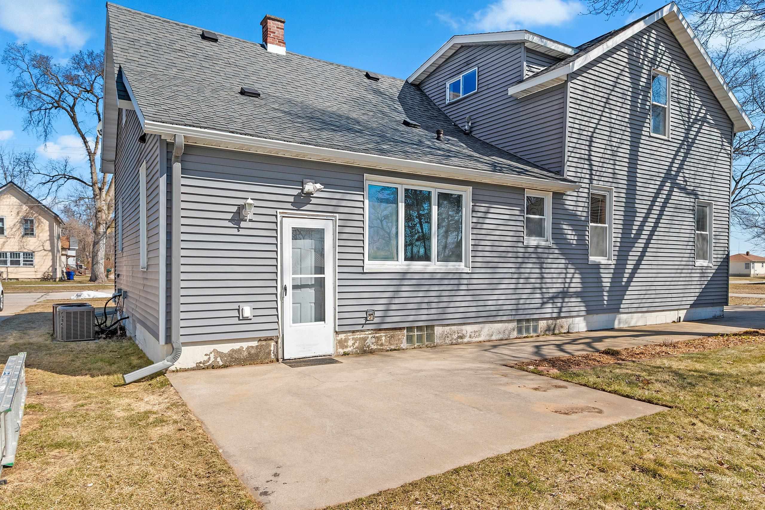 251 Birch Street Peshtigo, WI 54157 - Photo 13 of 72