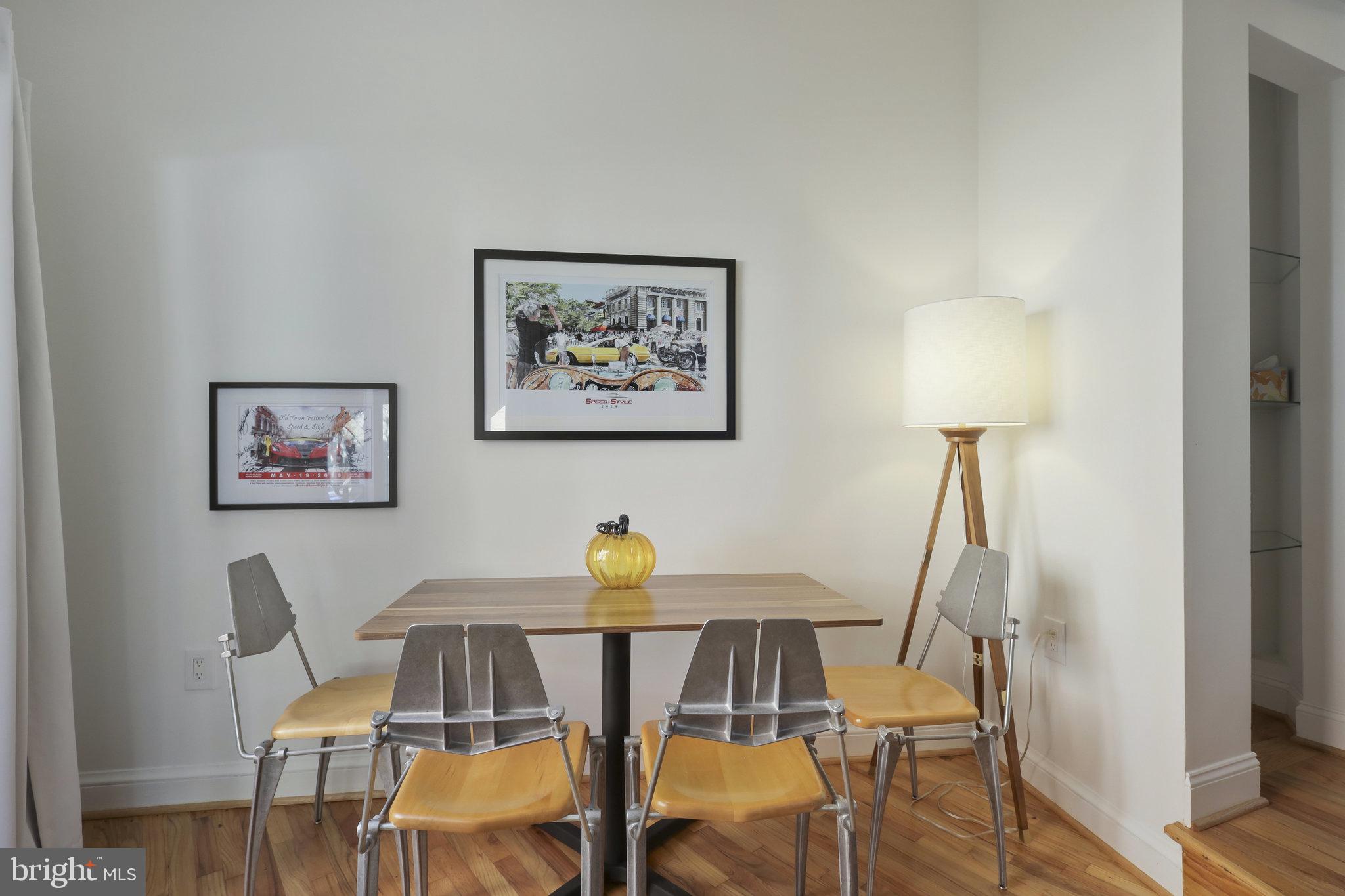 116 Commerce Street Alexandria, VA 22314 - Photo 6 of 50 Charming dining nook with artistic flair.