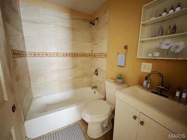 $112,850 | 925 Iron Street, St. Louis, MO 63111