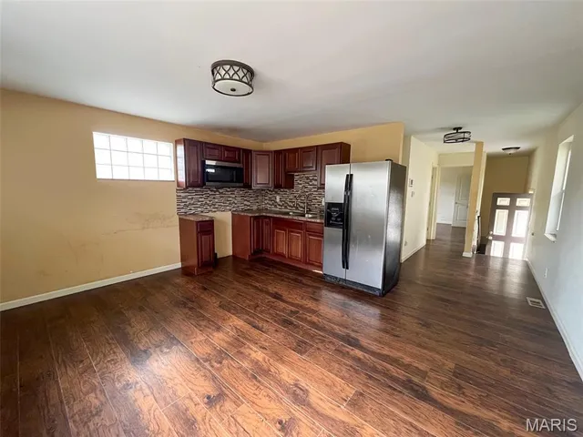 $112,850 | 925 Iron Street, St. Louis, MO 63111