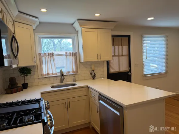 $389,000 | 201 High Street, Metuchen, NJ 08840