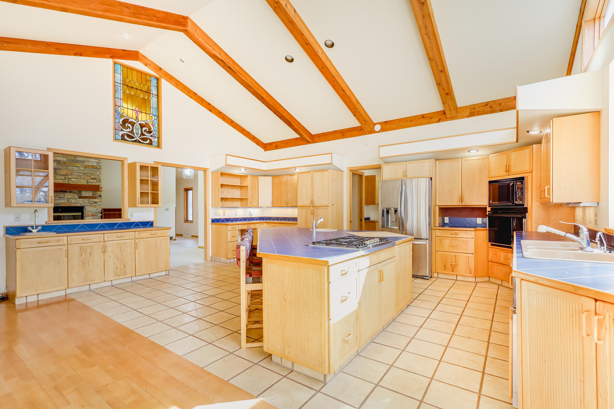 2128 Hunters Ridge Court Manitowoc, WI 54220 - Photo 12 of 71 IMG_7260