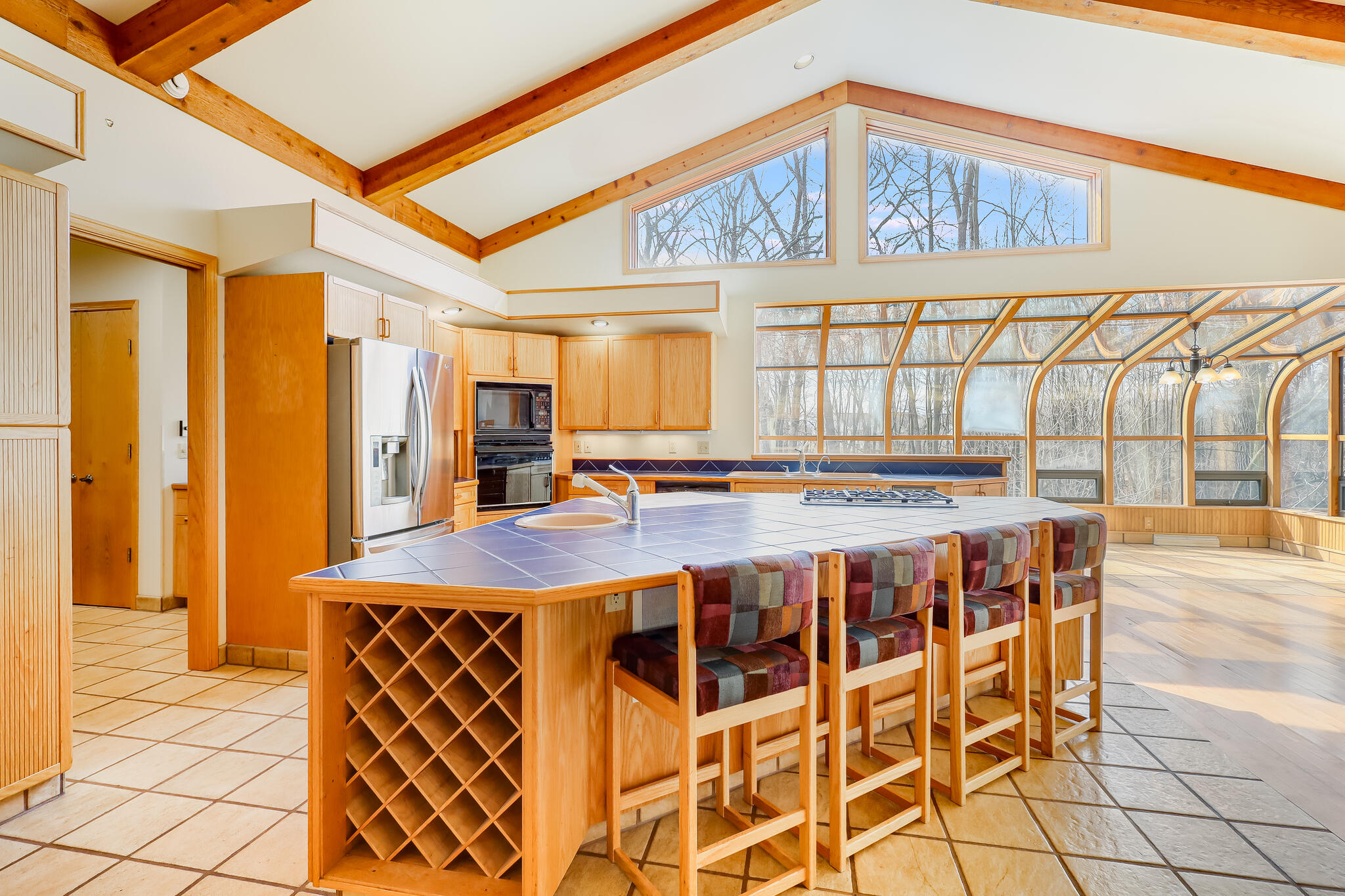 2128 Hunters Ridge Court Manitowoc, WI 54220 - Photo 14 of 71 IMG_7225